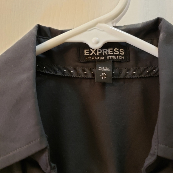 Gray button-up ruched side blouse - Picture 2 of 2